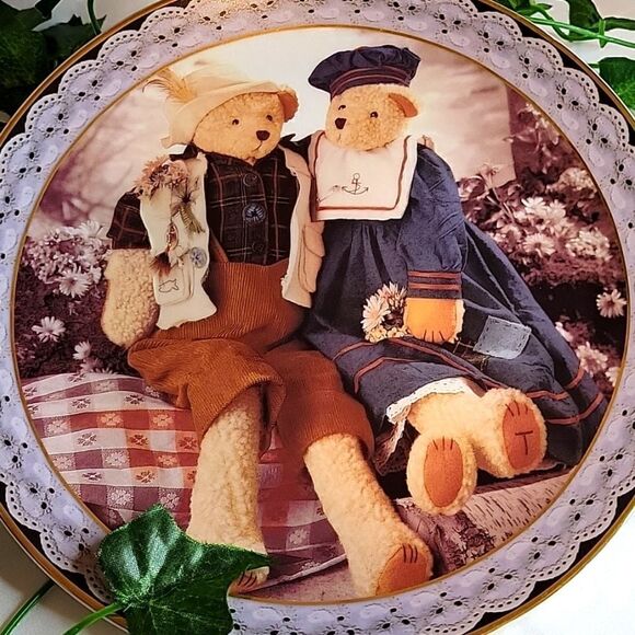 Collectable Plate. Teddy Tompkins. Collectable Bears. Enesco Co. Plate #7 - Picture 1 of 8